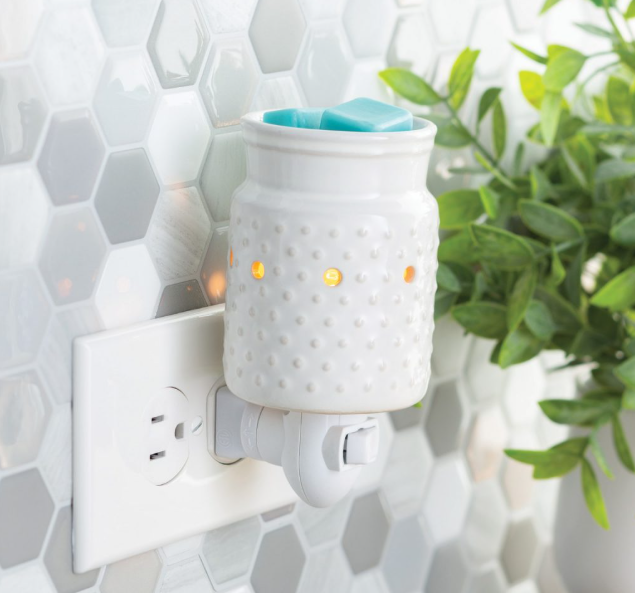 White Hobnail Pluggable Fragrance Warmer
