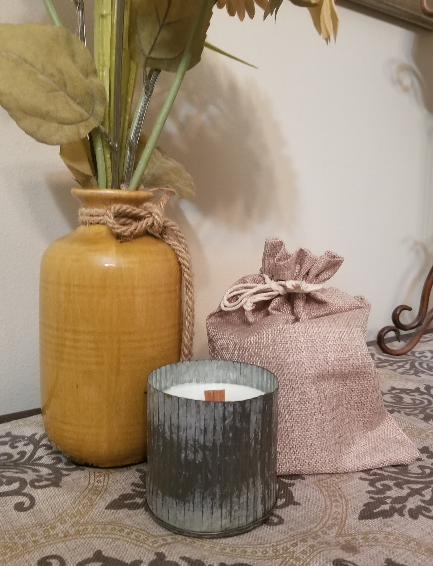 Honeysuckle and Jasmine Rustic Farmhouse Candle